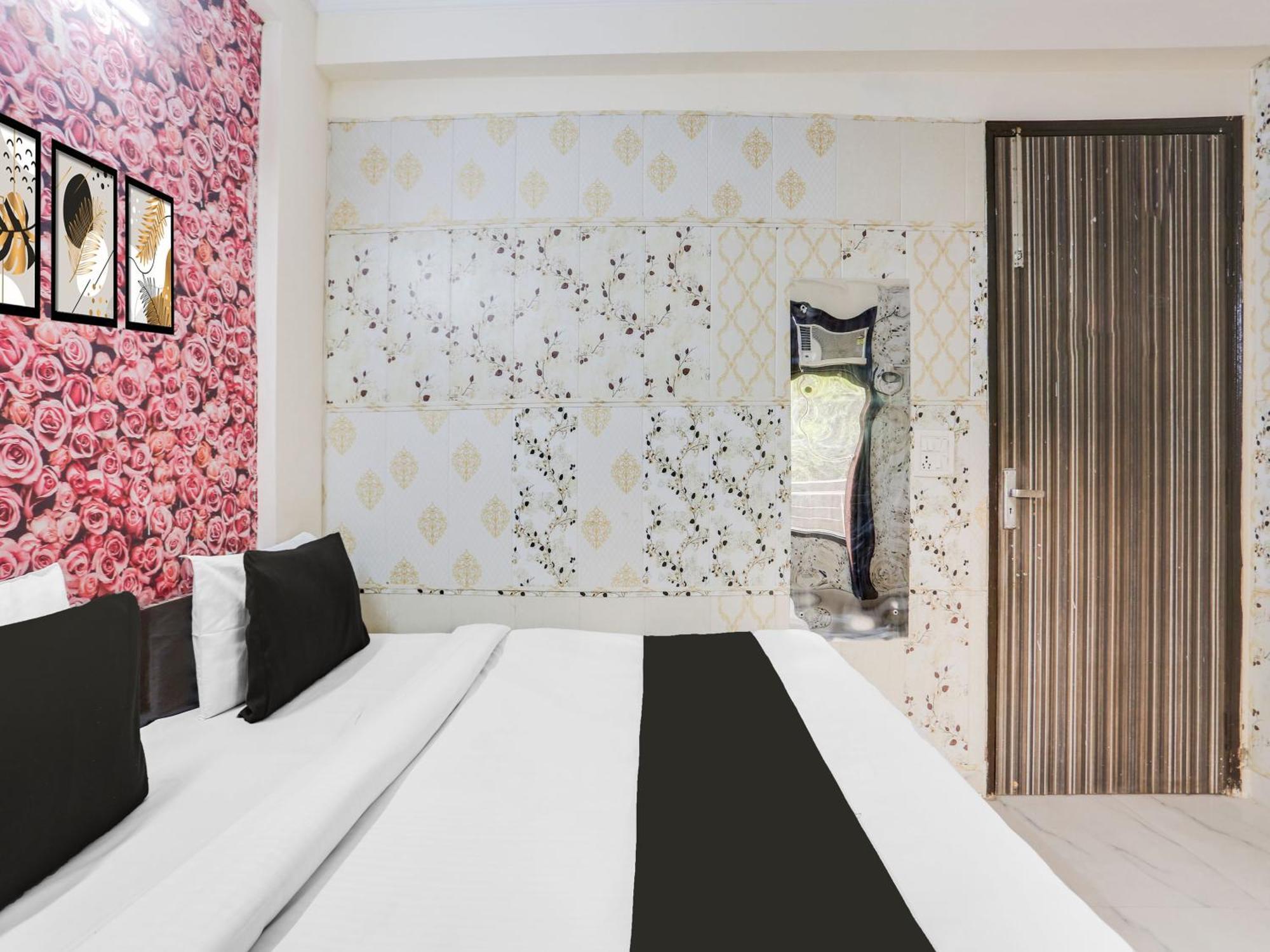 Super O Chhatarpur Formerly Royal Galaxy 2* New Delhi